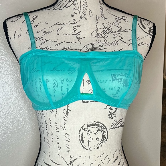 Free People -We are HAH- Wired Bra in Teal Adjustable back - Picture 4 of 6